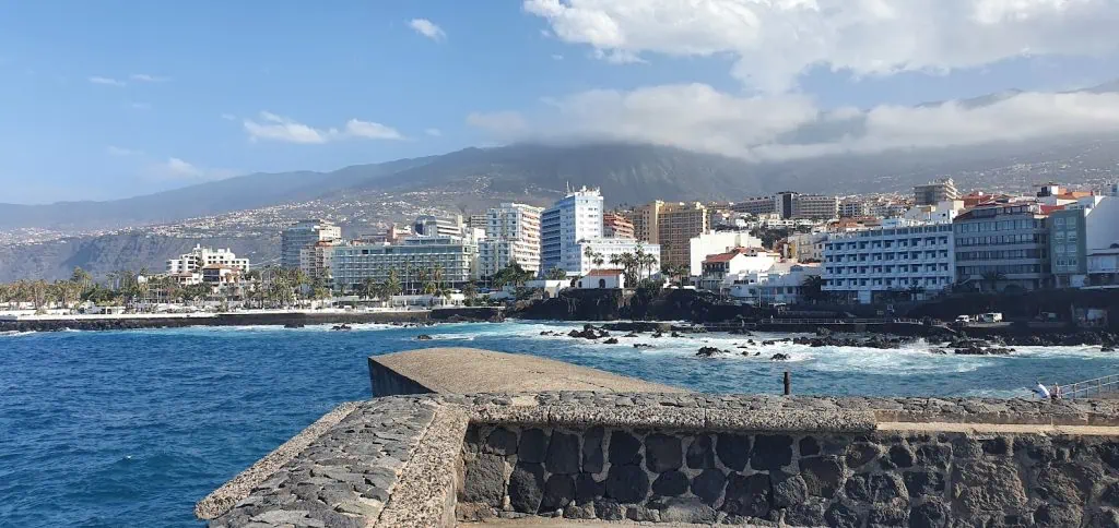Puerto de la Cruz harbour and Atlantic coast